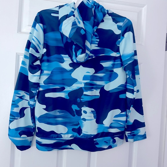 Under Armour hoodie almost new - Picture 3 of 4